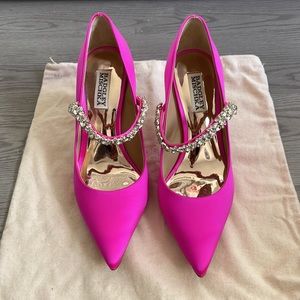 NWT Pink Satin Crystal Badgely Mischka Pumps  7.5